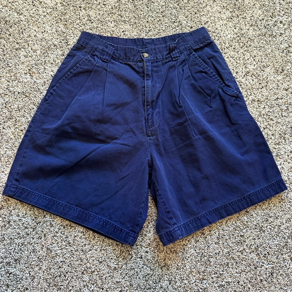 Women’s high rise shorts